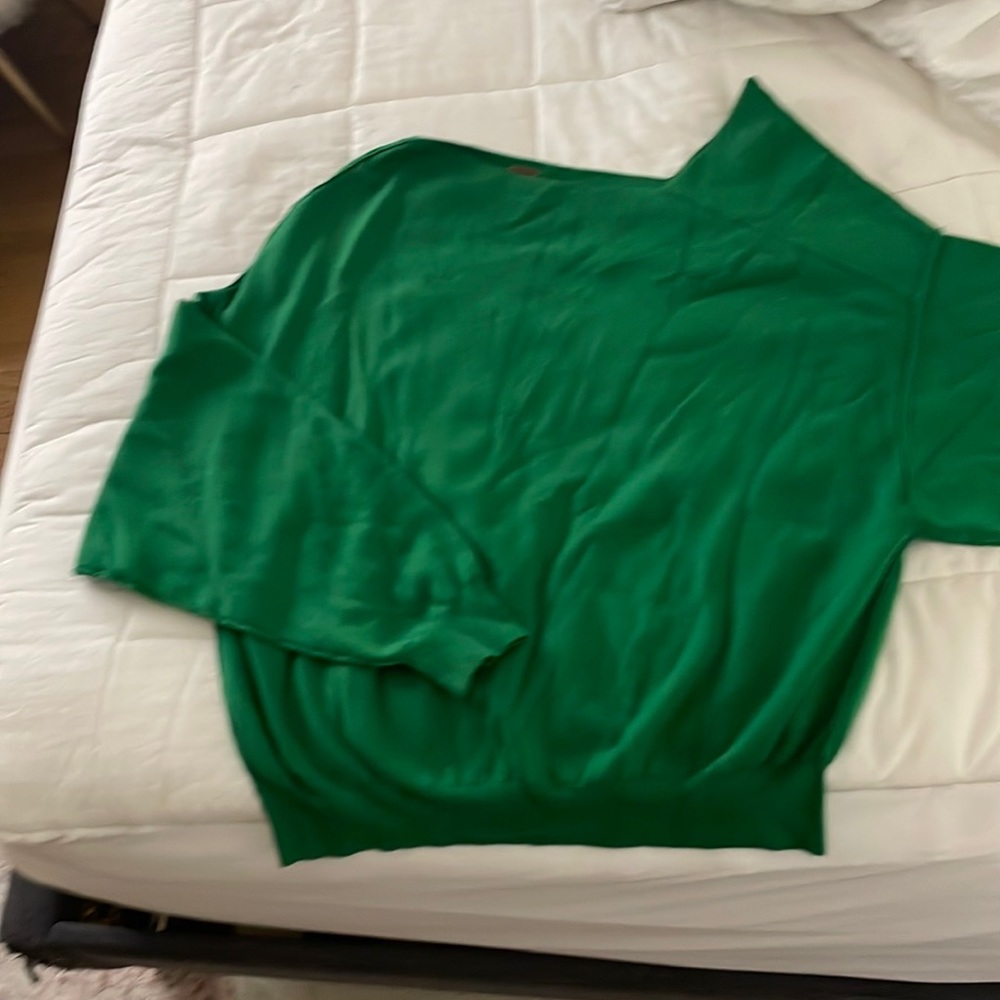 Free People Asymmetrical sweatshirt, size small